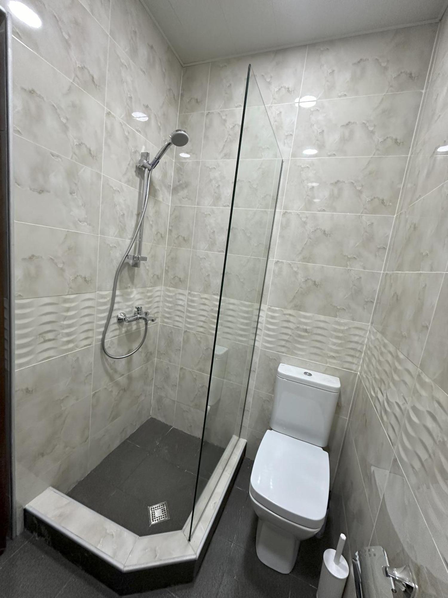 Three Palms Guest House Тбілісі Екстер'єр фото